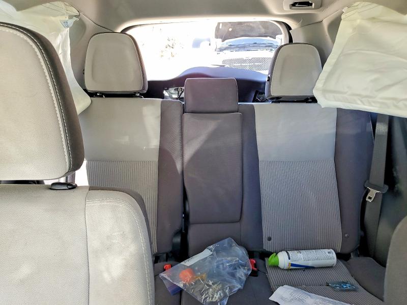 Продажа на аукционе авто 2015 Toyota Rav4, vin: JTMRFREV2FJ040923, номер лота: 62778166