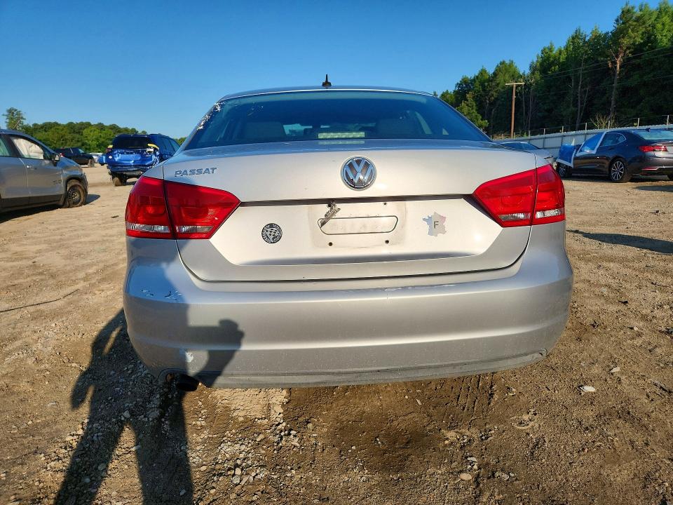 2013 Volkswagen Passat მანქანა იყიდება აუქციონზე, vin: 1VWAP7A31DC030840, აუქციონის ნომერი: 62595716
