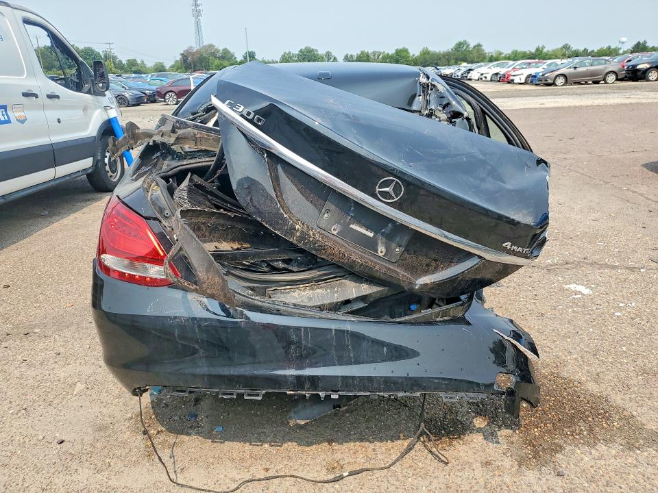 61231986 :رقم المزاد ، 55SWF4KBXJU250362 vin ، 2018 Mercedes-benz C مزاد بيع