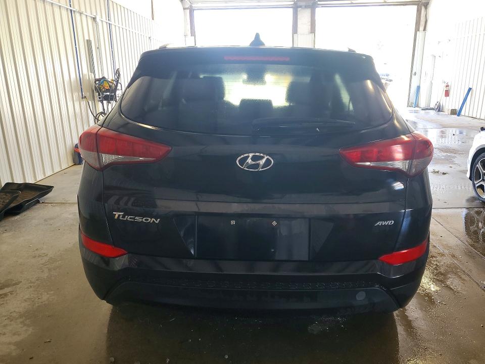 62260766 :رقم المزاد ، KM8J3CA47JU651629 vin ، 2018 Hyundai Tucson مزاد بيع