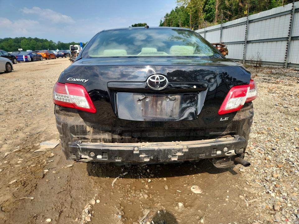 62329476 :رقم المزاد ، 4T1BF3EK3BU197840 vin ، 2011 Toyota Camry مزاد بيع