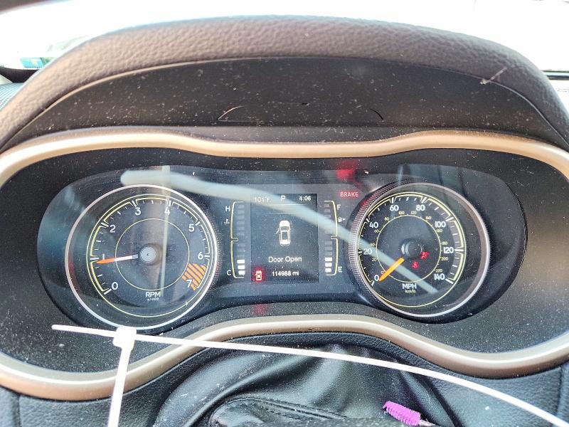 60918646 :رقم المزاد ، 1C4PJLCB2FW670441 vin ، 2015 Jeep Cherokee مزاد بيع