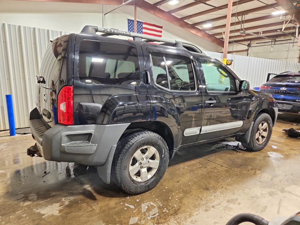 60444706 :رقم المزاد ، 5N1AN0NW6BC500454 vin ، 2011 Nissan Xterra مزاد بيع