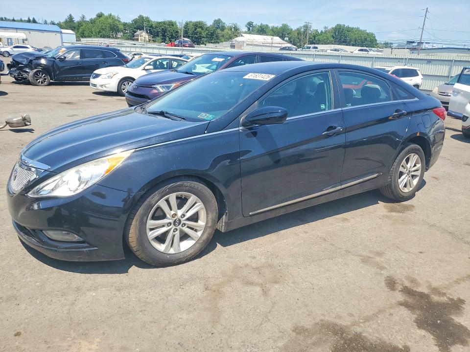 61631426 :رقم المزاد ، 5NPEB4AC6DH778523 vin ، 2013 Hyundai Sonata مزاد بيع