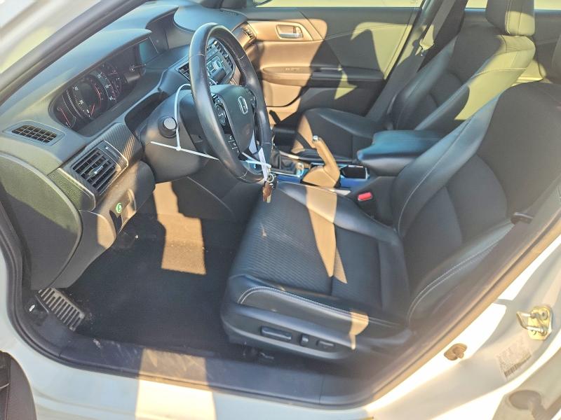 2017 Honda Accord მანქანა იყიდება აუქციონზე, vin: 1HGCR2E51HA223786, აუქციონის ნომერი: 58919846