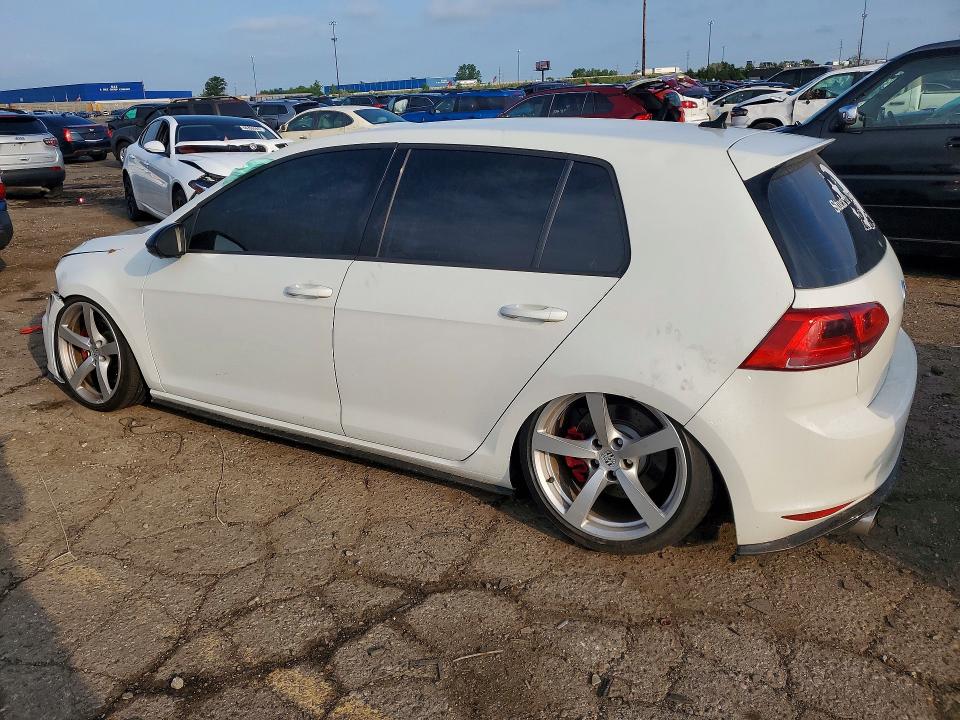 60553966 :رقم المزاد ، 3VW447AU6HM067546 vin ، 2017 Volkswagen Gti مزاد بيع