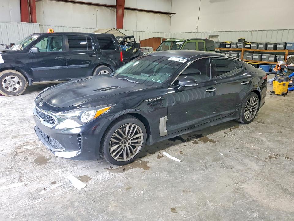 85604825 :رقم المزاد ، KNAE15LAXJ6013113 vin ، 2018 Kia Stinger مزاد بيع