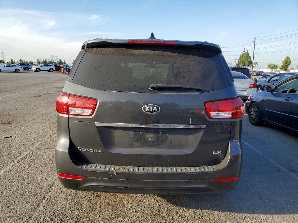 Продаж на аукціоні авто 2018 Kia Sedona, vin: KNDMB5C15J6408375, номер лоту: 61996106