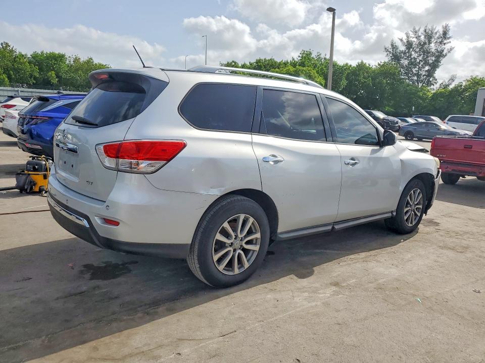 2015 Nissan Pathfinder მანქანა იყიდება აუქციონზე, vin: 5N1AR2MN2FC632173, აუქციონის ნომერი: 60220906