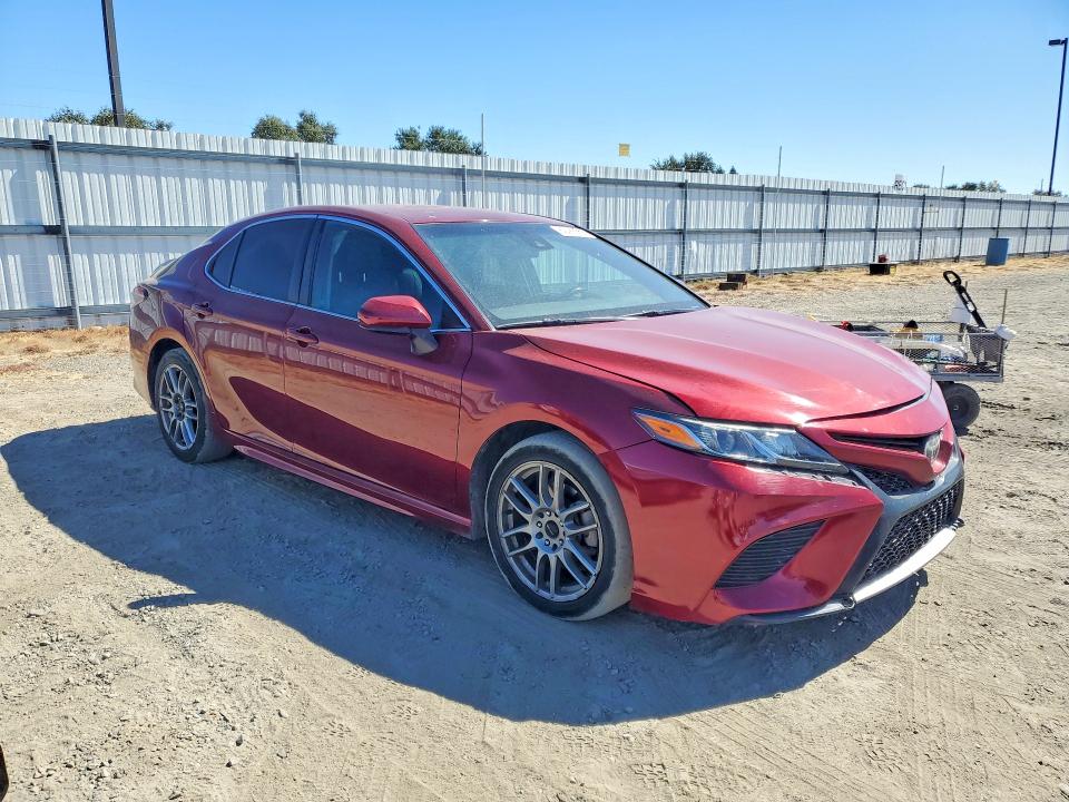 Продаж на аукціоні авто 2018 Toyota Camry, vin: 4T1B11HK0JU673412, номер лоту: 62488666