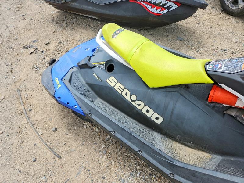 61928436 :رقم المزاد ، YDV42043A020 vin ، 2020 Sea Doo Spark Trixx مزاد بيع