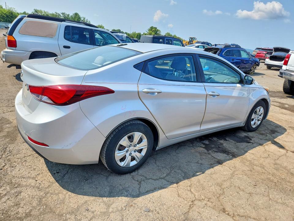62740546 :رقم المزاد ، 5NPDH4AE6GH685985 vin ، 2016 Hyundai Elantra مزاد بيع