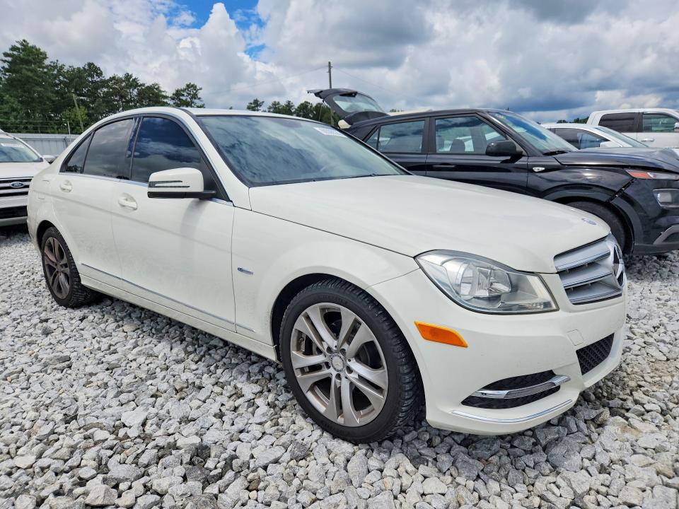 60306526 :رقم المزاد ، WDDGF4HB5CR237910 vin ، 2012 Mercedes-benz C مزاد بيع
