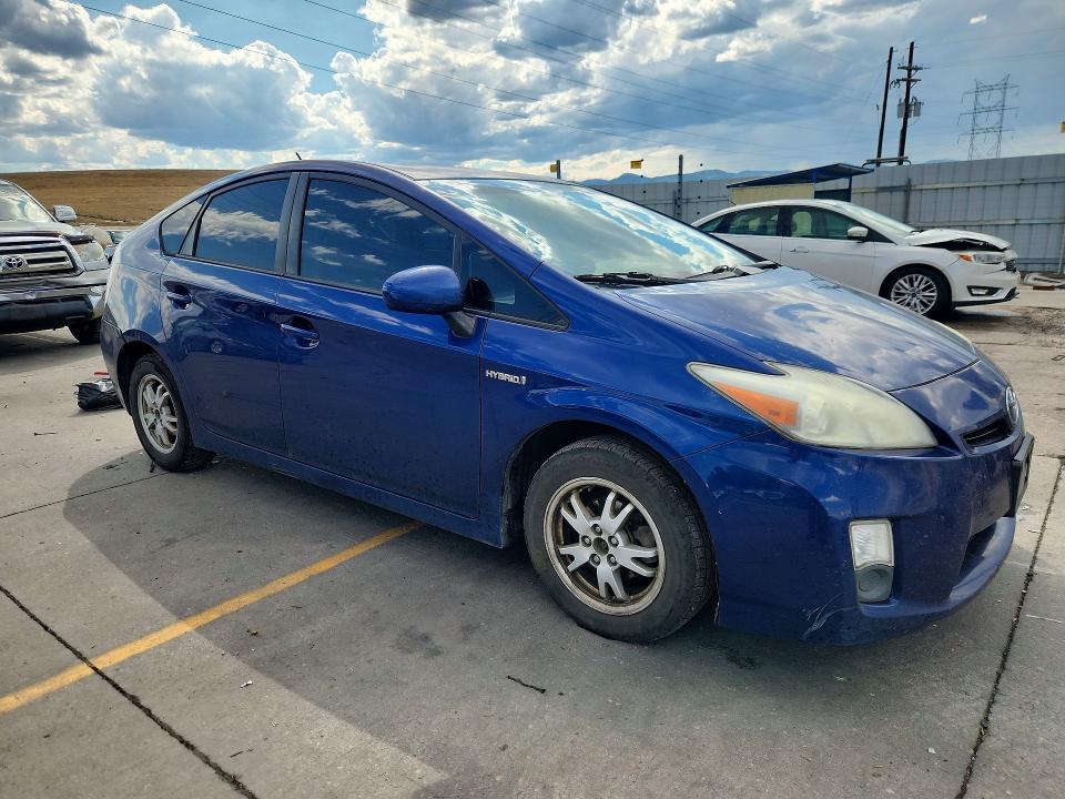 63111046 :رقم المزاد ، JTDKN3DU1B5311807 vin ، 2011 Toyota Prius مزاد بيع
