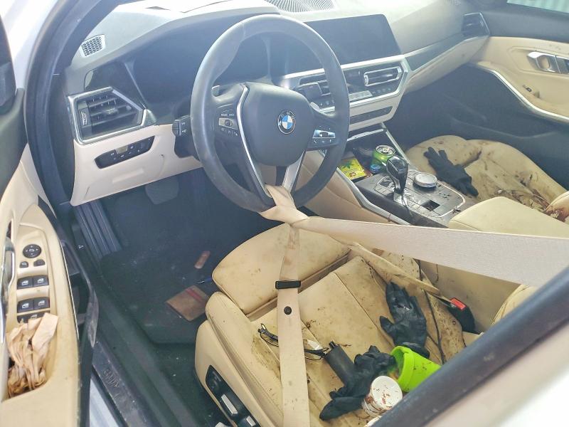 60959696 :رقم المزاد ، 3MW5R1J07M8C11527 vin ، 2021 Bmw 330i مزاد بيع