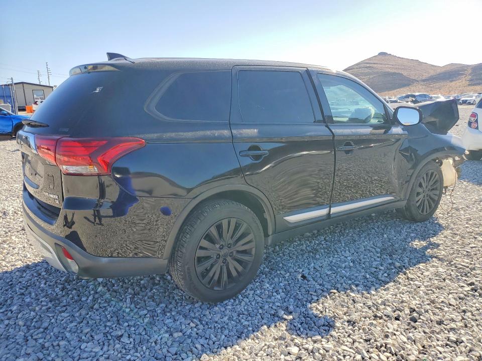 Продаж на аукціоні авто 2019 Mitsubishi Outlander, vin: JA4AZ3A31KZ050712, номер лоту: 59692456