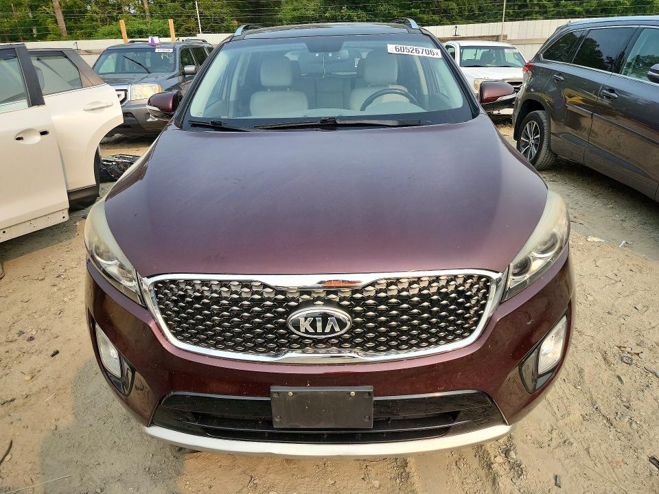 60526706 :رقم المزاد ، 5XYPKDA56HG221344 vin ، 2017 Kia Sorento مزاد بيع