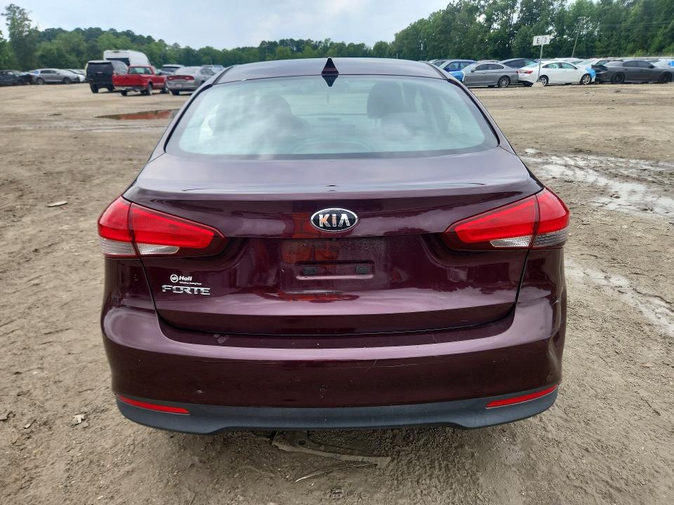 2018 Kia Forte მანქანა იყიდება აუქციონზე, vin: 3KPFL4A77JE196533, აუქციონის ნომერი: 60490446