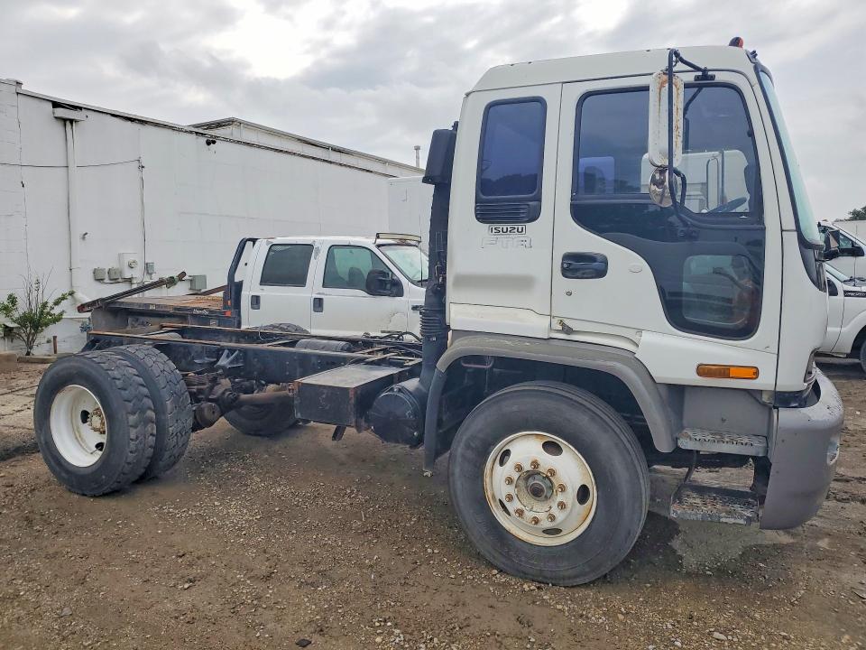 61314976 :رقم المزاد ، 4GTM7C130WJ601028 vin ، 1998 Isuzu F7 مزاد بيع