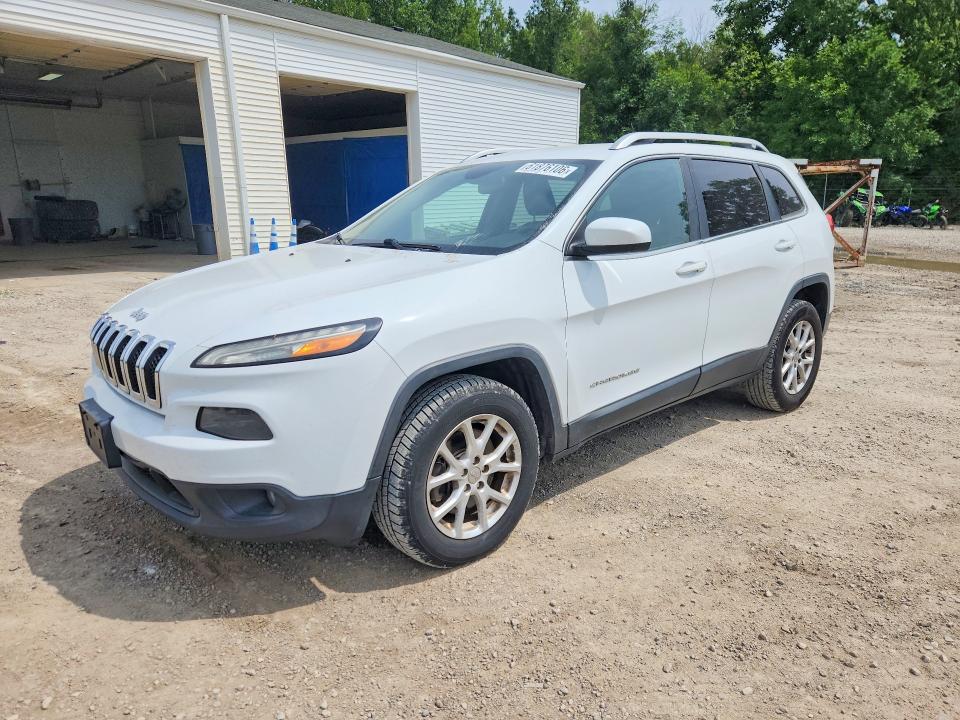 61876106 :رقم المزاد ، 1C4PJMCS9EW121274 vin ، 2014 Jeep Cherokee مزاد بيع