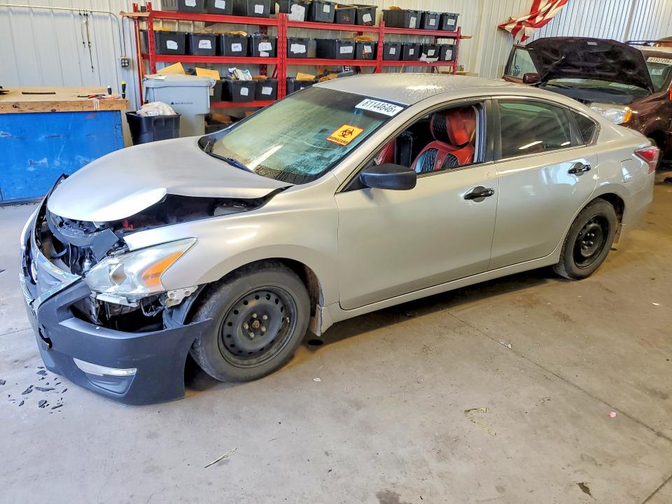61144646 :رقم المزاد ، 1N4AL3AP0FC286227 vin ، 2015 Nissan Altima مزاد بيع