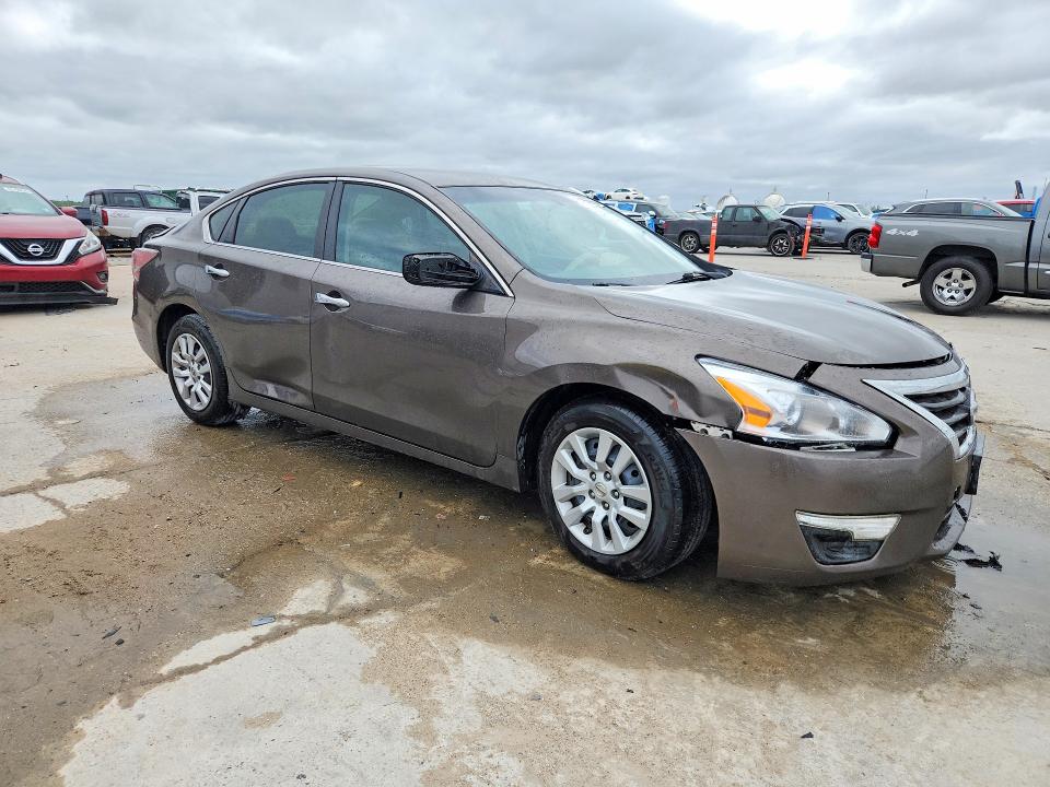 Продаж на аукціоні авто 2015 Nissan Altima, vin: 1N4AL3AP9FC416246, номер лоту: 61966966