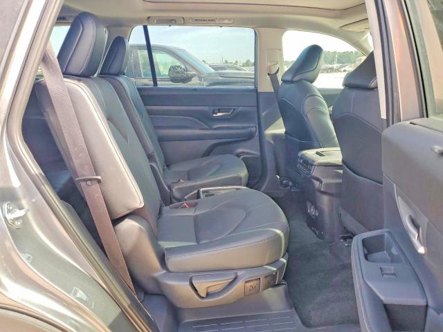 58626726 :رقم المزاد ، 5TDAAAB51SS092235 vin ، 2025 Toyota Grand Highlander مزاد بيع