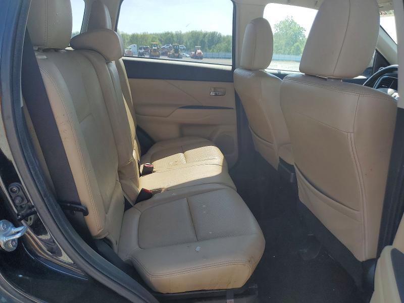 60451926 :رقم المزاد ، JA4AZ3A3XJZ000566 vin ، 2018 Mitsubishi Outlander مزاد بيع