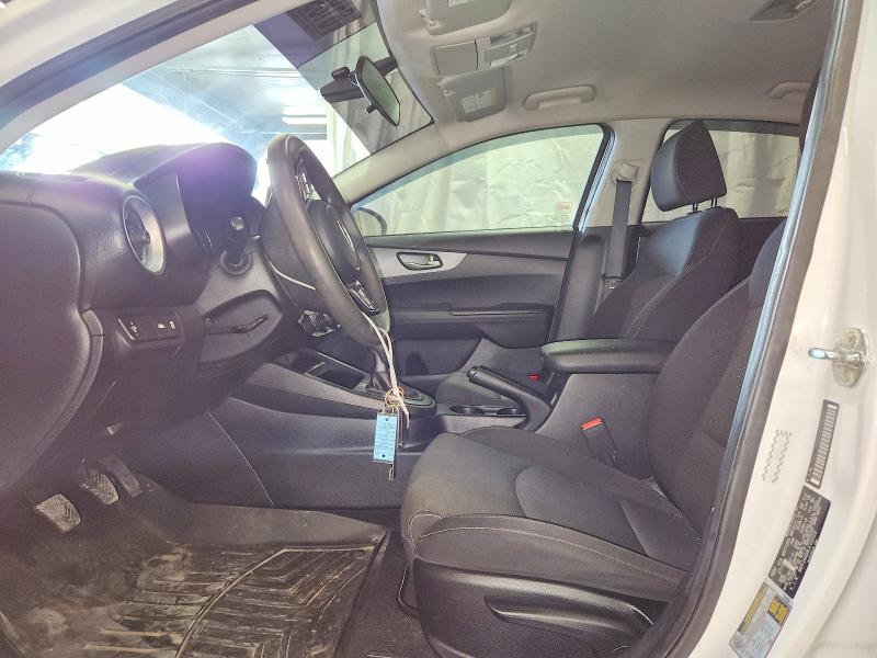 2020 Kia Forte მანქანა იყიდება აუქციონზე, vin: 3KPF24AD8LE153122, აუქციონის ნომერი: 61897206