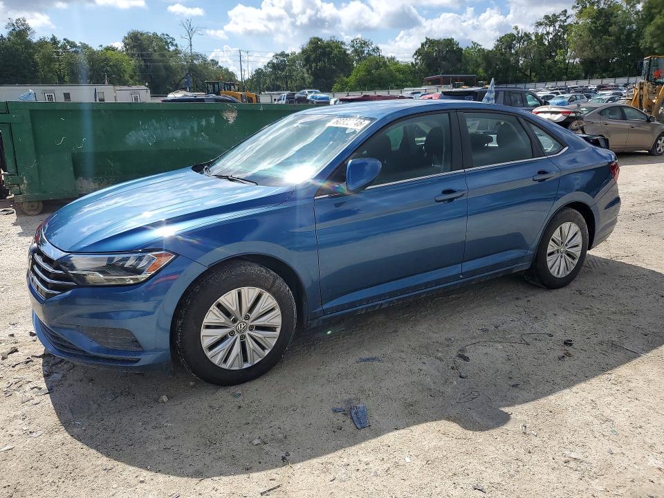 60322746 :رقم المزاد ، 3VWC57BU0LM092569 vin ، 2020 Volkswagen Jetta مزاد بيع