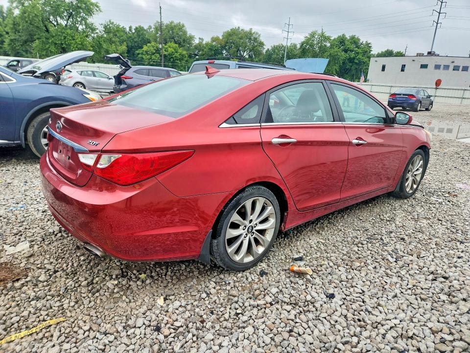 62761466 :رقم المزاد ، 5NPEC4AB4CH467238 vin ، 2012 Hyundai Sonata مزاد بيع