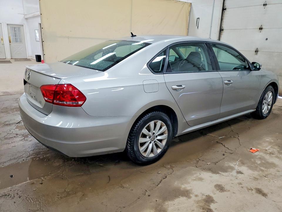 Продаж на аукціоні авто 2013 Volkswagen Passat, vin: 1VWAH7A31DC040524, номер лоту: 62032216