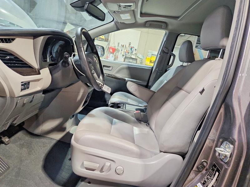 62222476 :رقم المزاد ، 5TDDZ3DC9LS228111 vin ، 2020 Toyota Sienna مزاد بيع