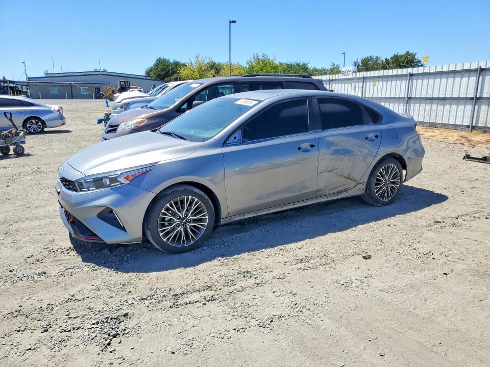 2024 Kia Forte მანქანა იყიდება აუქციონზე, vin: 3KPF54AD4RE782828, აუქციონის ნომერი: 62668556