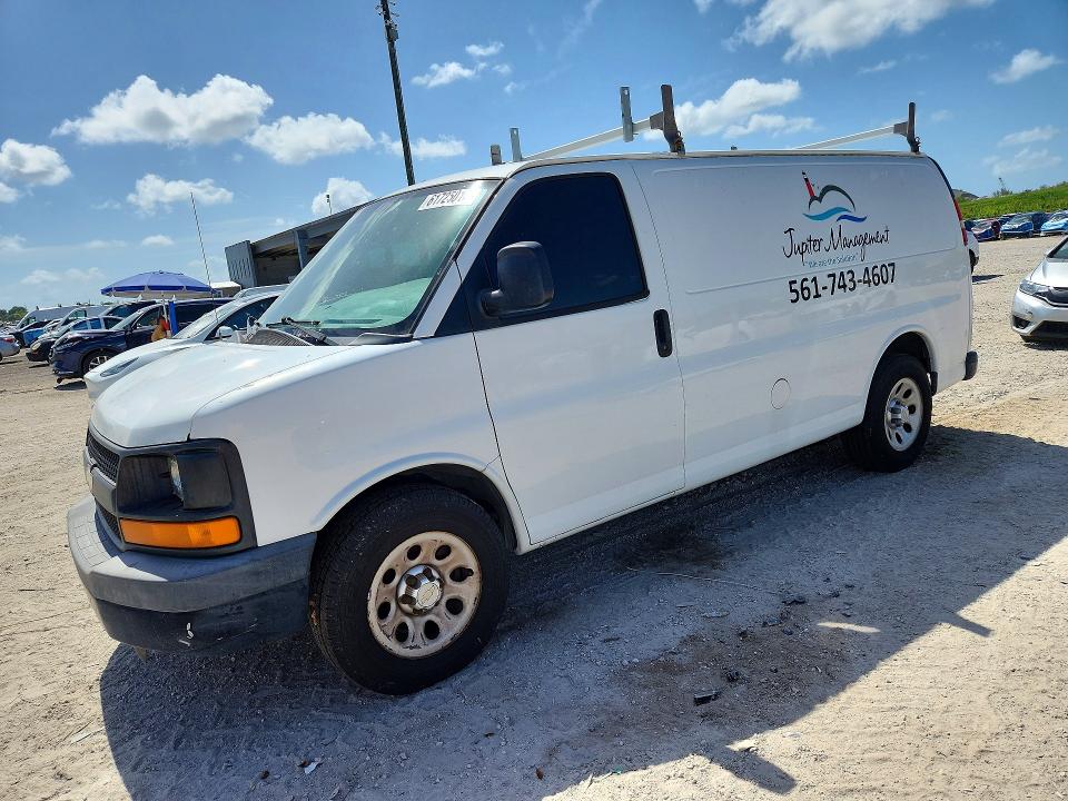 2013 Chevrolet Express G1500 მანქანა იყიდება აუქციონზე, vin: 1GCSGAFX7D1135278, აუქციონის ნომერი: 61725016