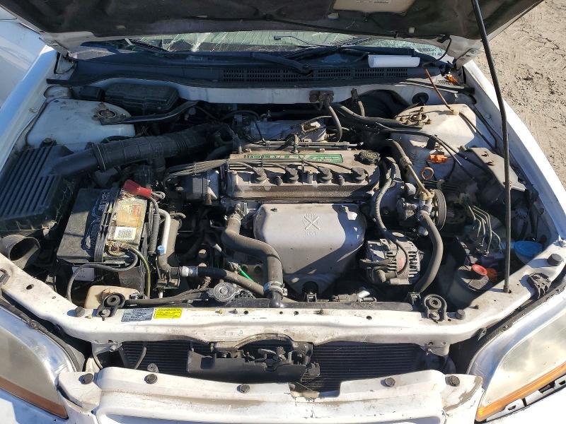 2001 Honda Accord მანქანა იყიდება აუქციონზე, vin: 1HGCG327X1A001383, აუქციონის ნომერი: 62698496