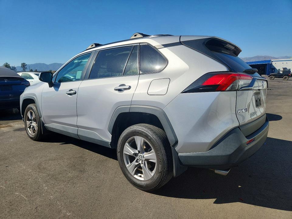 2022 Toyota Rav4 მანქანა იყიდება აუქციონზე, vin: 2T3W1RFV1NC181886, აუქციონის ნომერი: 60808156