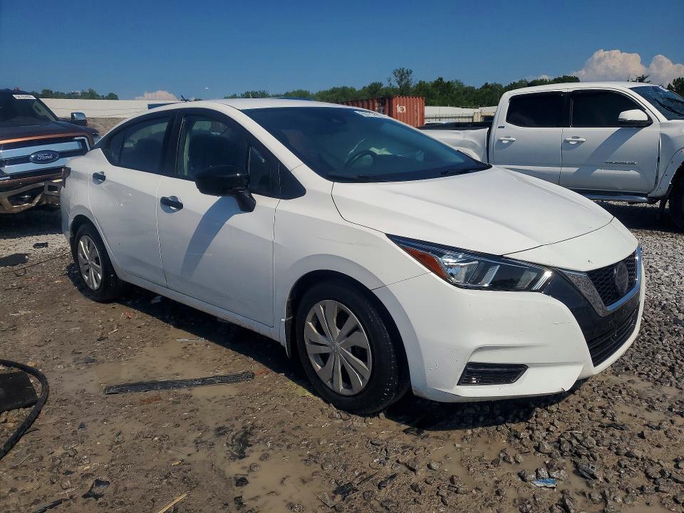 60137956 :رقم المزاد ، 3N1CN8DV1LL802523 vin ، 2020 Nissan Versa مزاد بيع