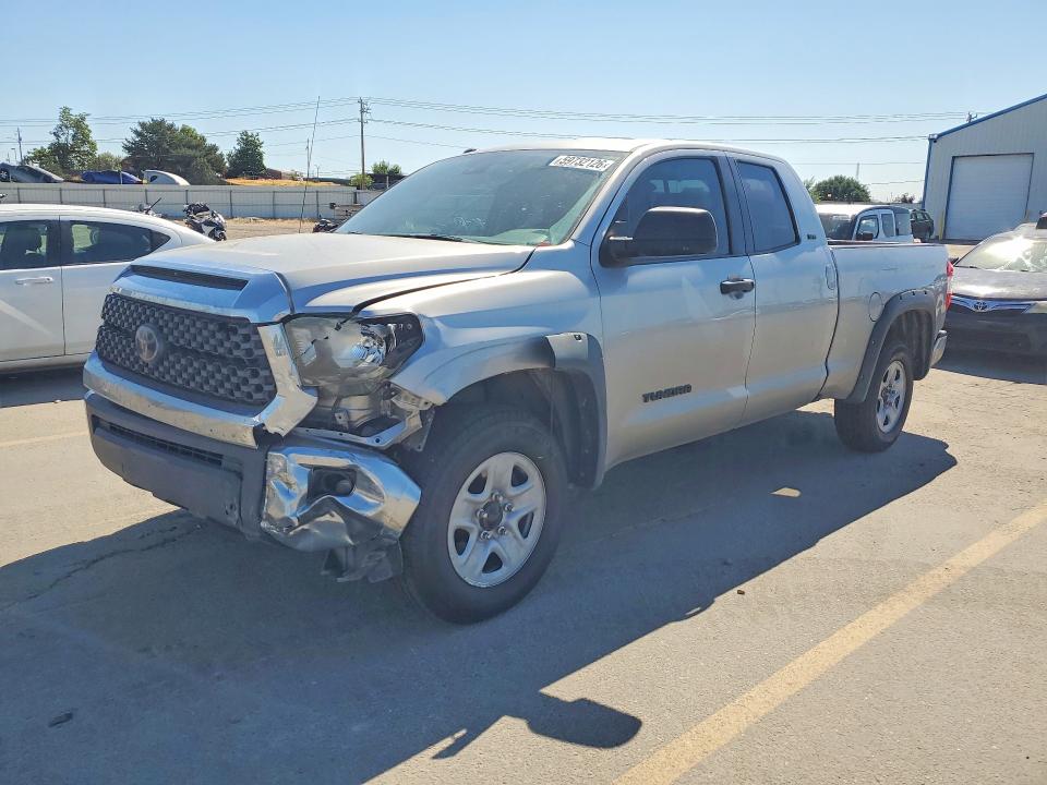 59732126 :رقم المزاد ، 5TFUM5F10JX079262 vin ، 2018 Toyota Tundra مزاد بيع