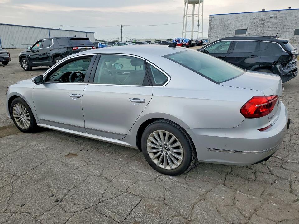 Продажа на аукционе авто 2016 Volkswagen Passat, vin: 1VWBS7A34GC032010, номер лота: 62418756