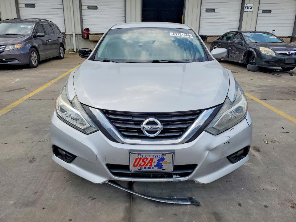 Продаж на аукціоні авто 2018 Nissan Altima, vin: 1N4AL3AP3JC124780, номер лоту: 61131446
