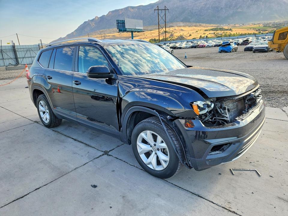 Продажа на аукционе авто 2018 Volkswagen Atlas, vin: 1V2LR2CA8JC514745, номер лота: 62979336