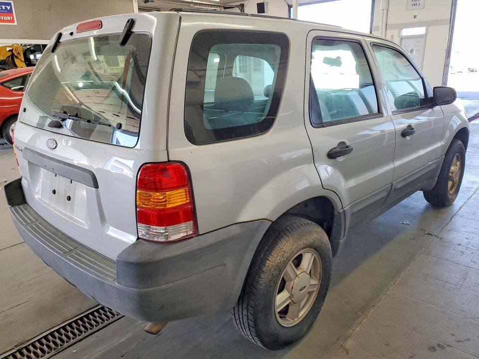 Продажа на аукционе авто 2004 Ford Escape, vin: 1FMYU021X4KA15608, номер лота: 60890736