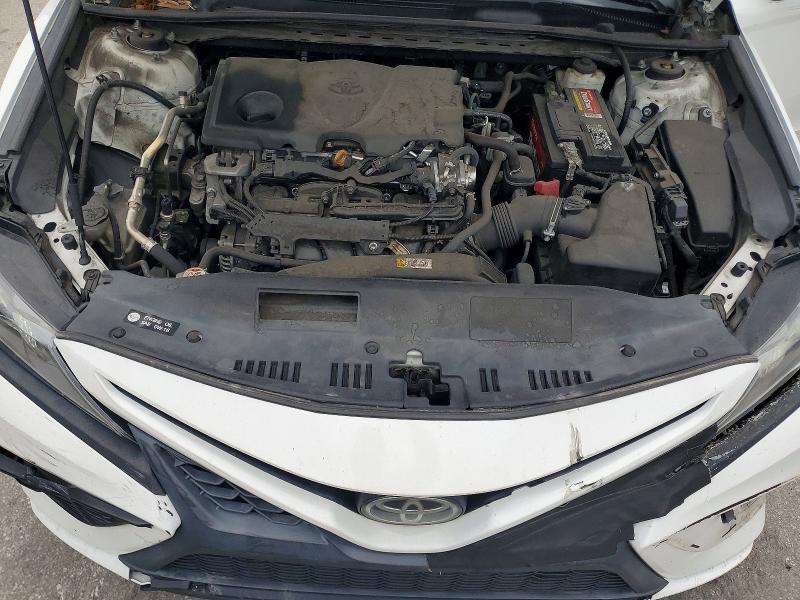 61804126 :رقم المزاد ، 4T1G11AK1MU530859 vin ، 2021 Toyota Camry مزاد بيع