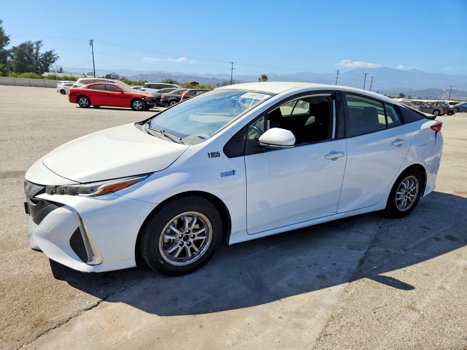 61699736 :رقم المزاد ، JTDKAMFPXM3178729 vin ، 2021 Toyota Prius Prime مزاد بيع