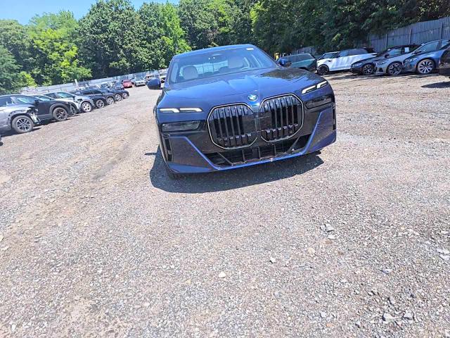 Продажа на аукционе авто 2026 Bmw 740, vin: WBA33EH02TCW78982, номер лота: 55636556
