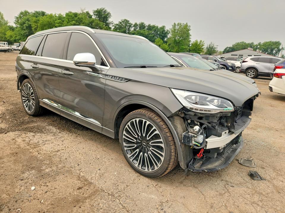 60385576 :رقم المزاد ، 5LM5J9XC4NGL03619 vin ، 2022 Lincoln Aviator مزاد بيع
