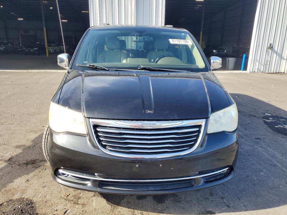61107106 :رقم المزاد ، 2C4RC1CG4CR135053 vin ، 2012 Chrysler Town & Country مزاد بيع