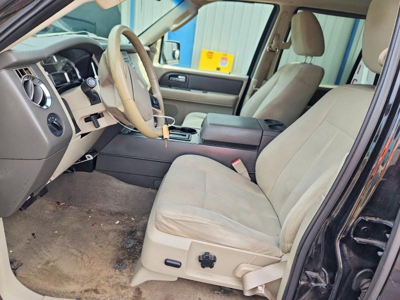 61686976 :رقم المزاد ، 1FMJU1F54BEF34296 vin ، 2011 Ford Expedition مزاد بيع