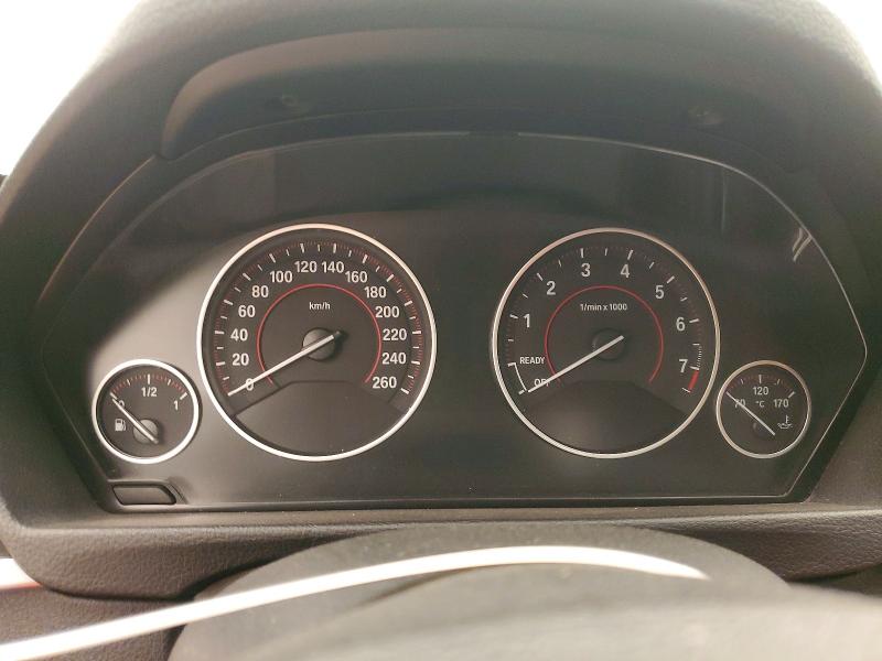 60807706 :رقم المزاد ، WBA8Z9C38HG827019 vin ، 2017 Bmw 330 مزاد بيع